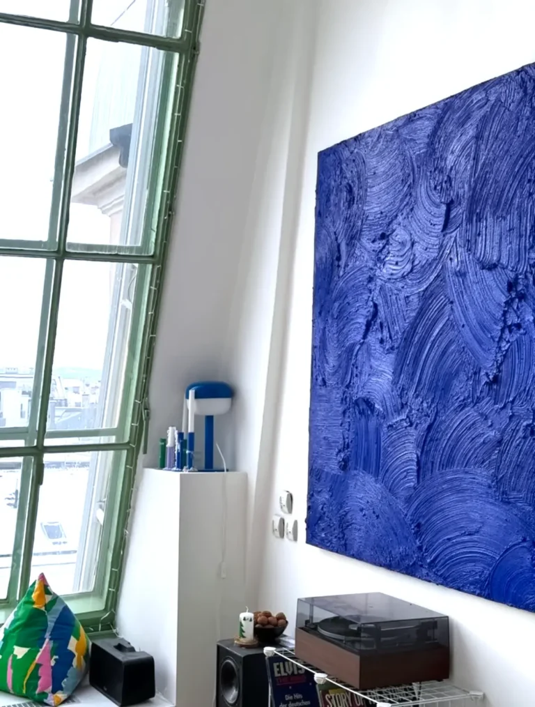 Original art by Austrian artist Lea Moucka — large abstract paintings and portraits. Available works and commissions open.