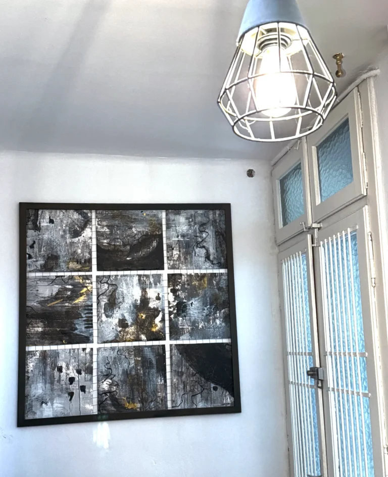 Original art by Austrian artist Lea Moucka — large abstract paintings and portraits. Available works and commissions open.